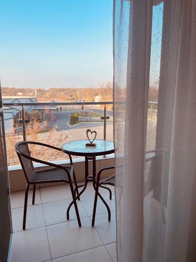 Air Residence Otopeni Luaran gambar