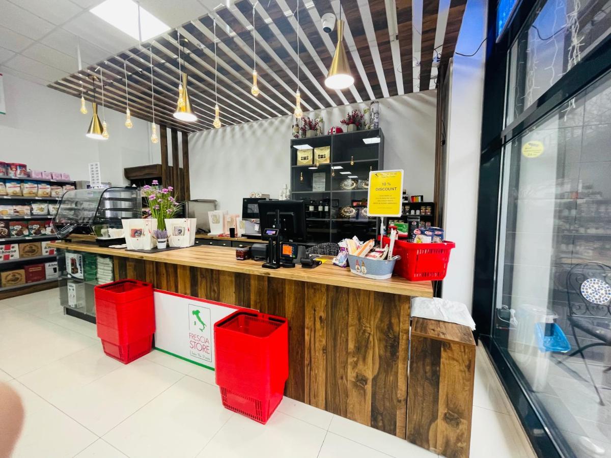 Air Residence Otopeni Luaran gambar